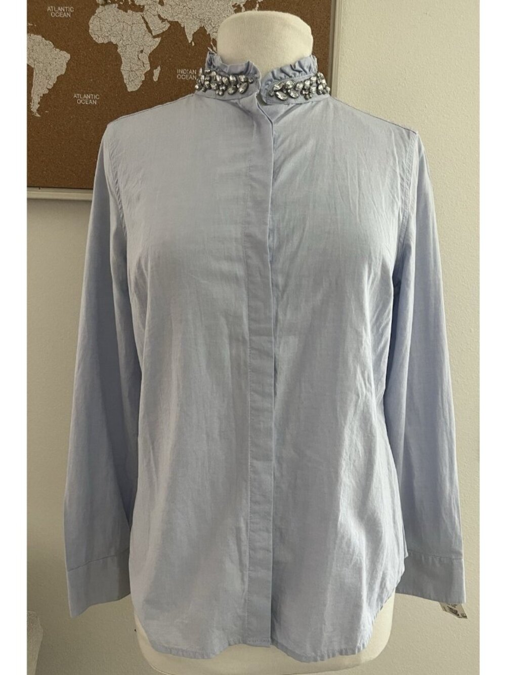 ELLE Blue Jeweled Collar Dress Shirt Women’s 12 Workwear Long Sleeve Button Up